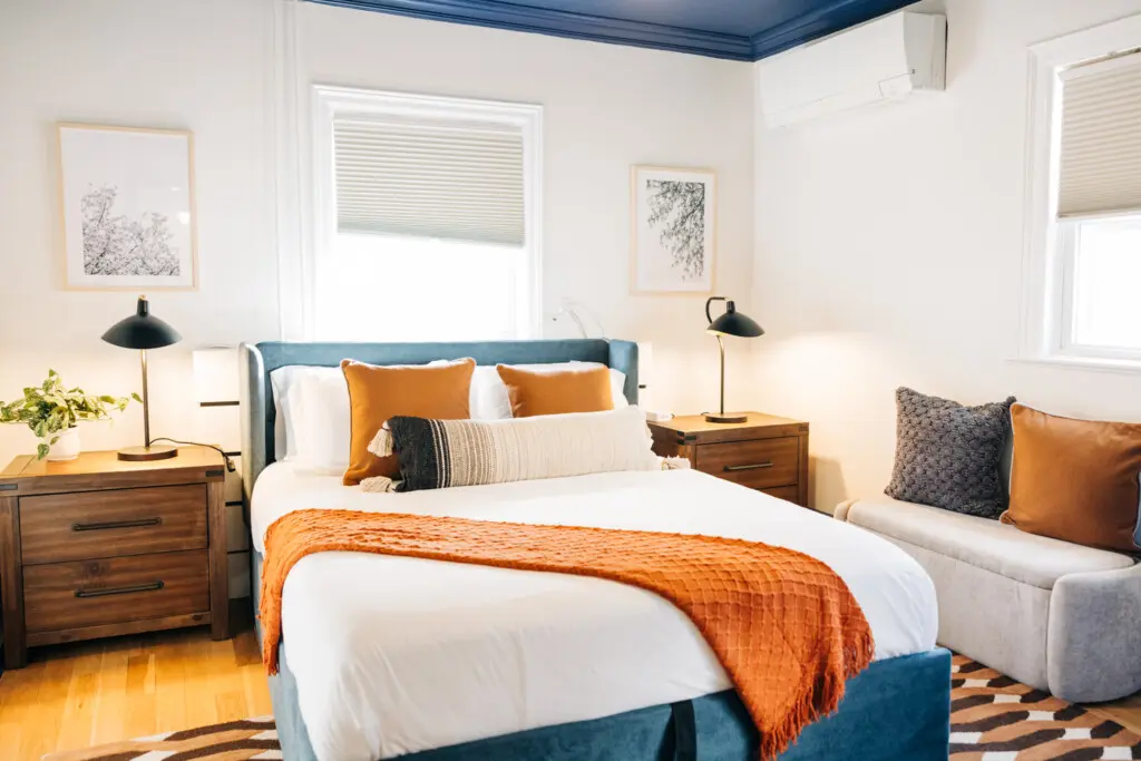 3ab70268 99c9 441e be09 3951eedd644a