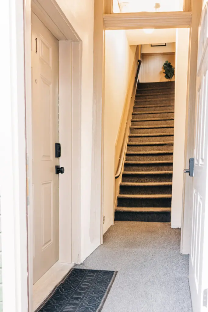 4b1a12f4 657b 4ce3 a128 cd36f9d8745c