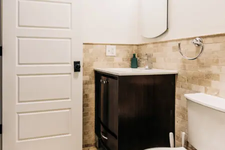 921ab900 f5a0 484f 87fa 1a250cbae7dd