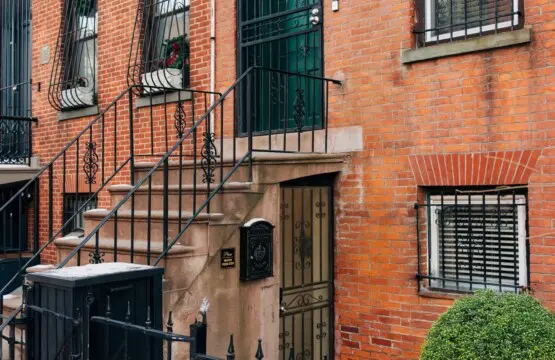 be8a9182 aa01 4546 8180 b37254049841