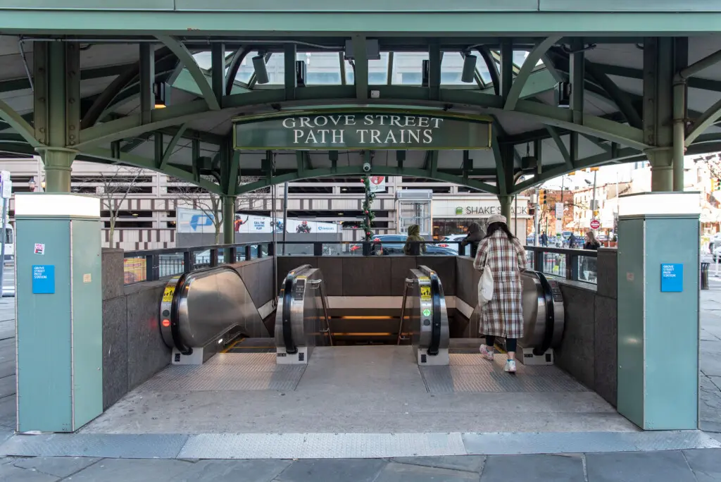 c225b2c6 40ef 4e27 a0a3 0fc6aafbc1cc