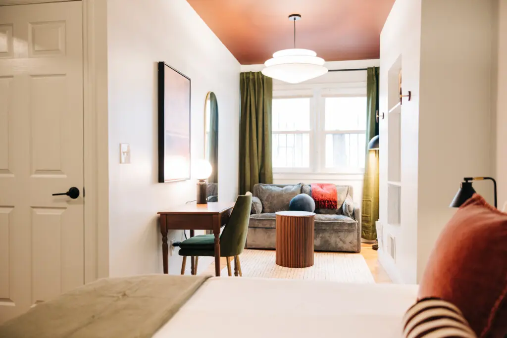 fe5ae6b2 482d 4b8c 9898 d0d1b632e479